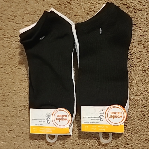 Boys wonder nation no show socks - Picture 3 of 4
